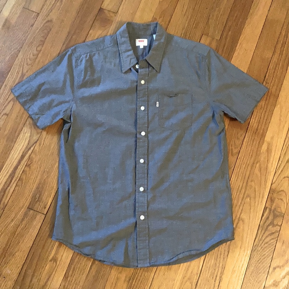 Levi’s Button Up